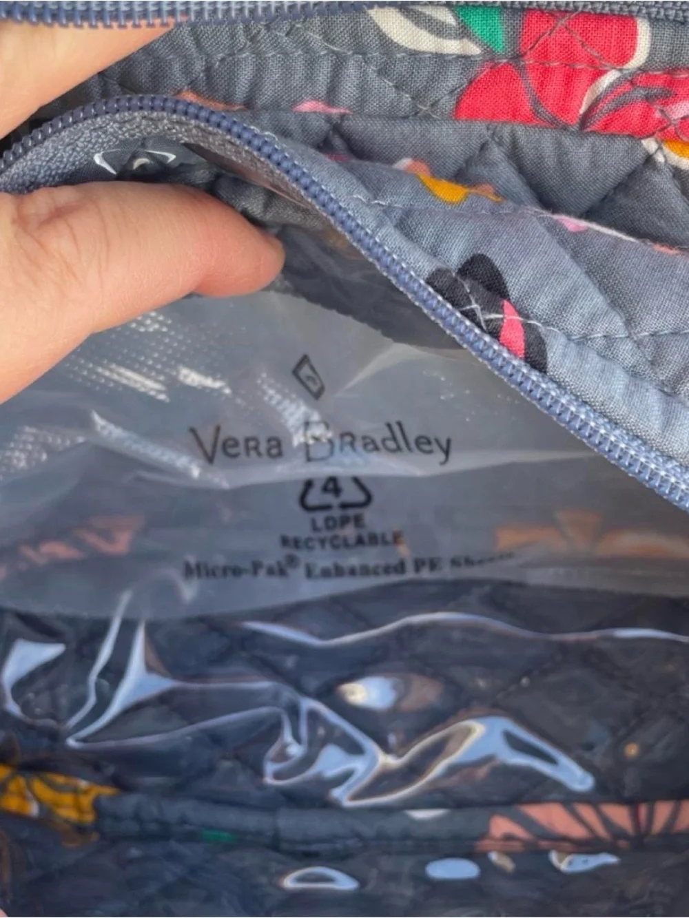 Vera Bradley Tropical Paradise set 4 Cosmetic bags with flamingo floral decor
